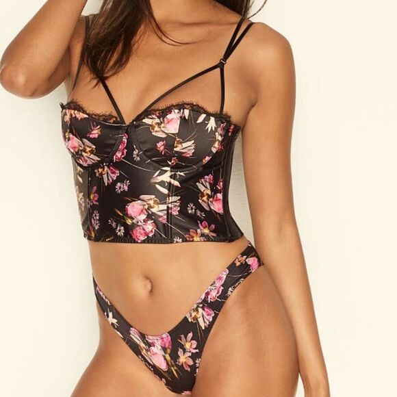 NWOT 32DDD 32F Victoria’s Secret VERY SEXY Lightly-Lined black floral Bustier VS - Picture 1 of 5